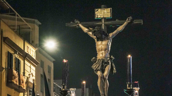 Viernes de Dolores: Hermandad de Pasión y Muerte