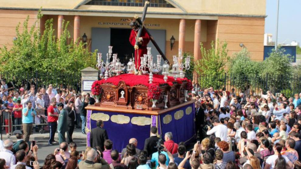 Nuestro Padre Jesús de la Salud y Clemencia (Padre Pío) - Semana Santa - ViajandoporSevilla.com